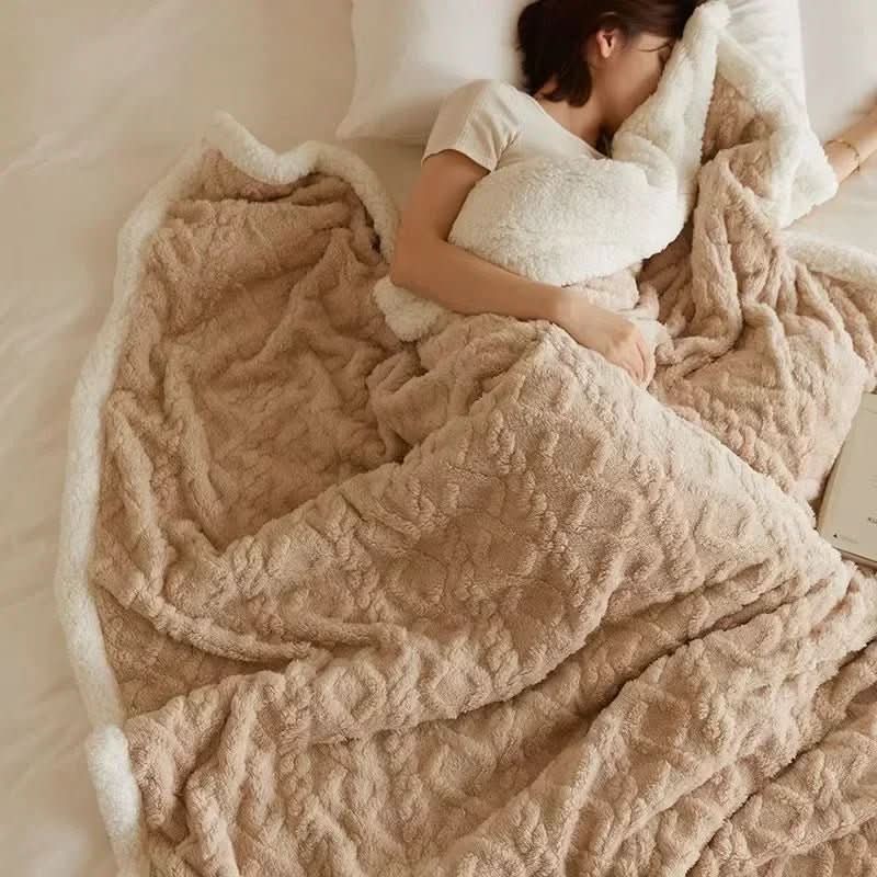 LAMMARA | Lambswool Blanket Soft Warm Cozy 3