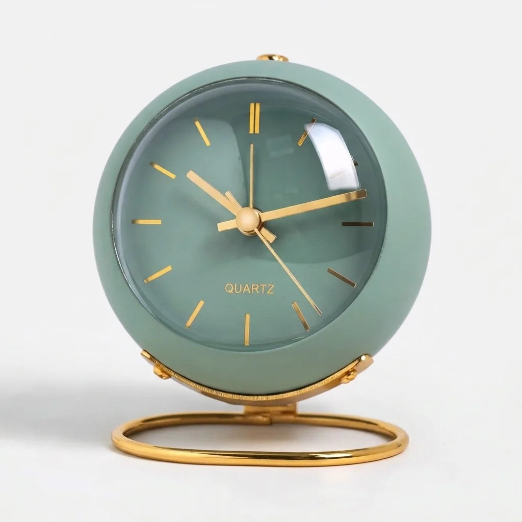 Round Quartz Alarm Clock Gold Stand Silent Mechanism 3