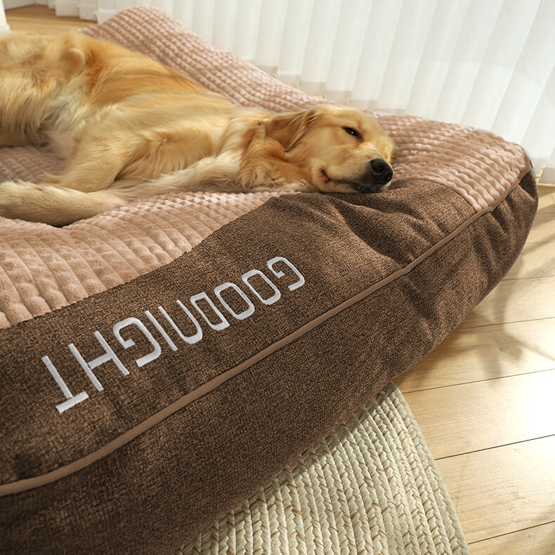 Skanto | Thick Scratch-Resistant Dog Bed with Back Support 3